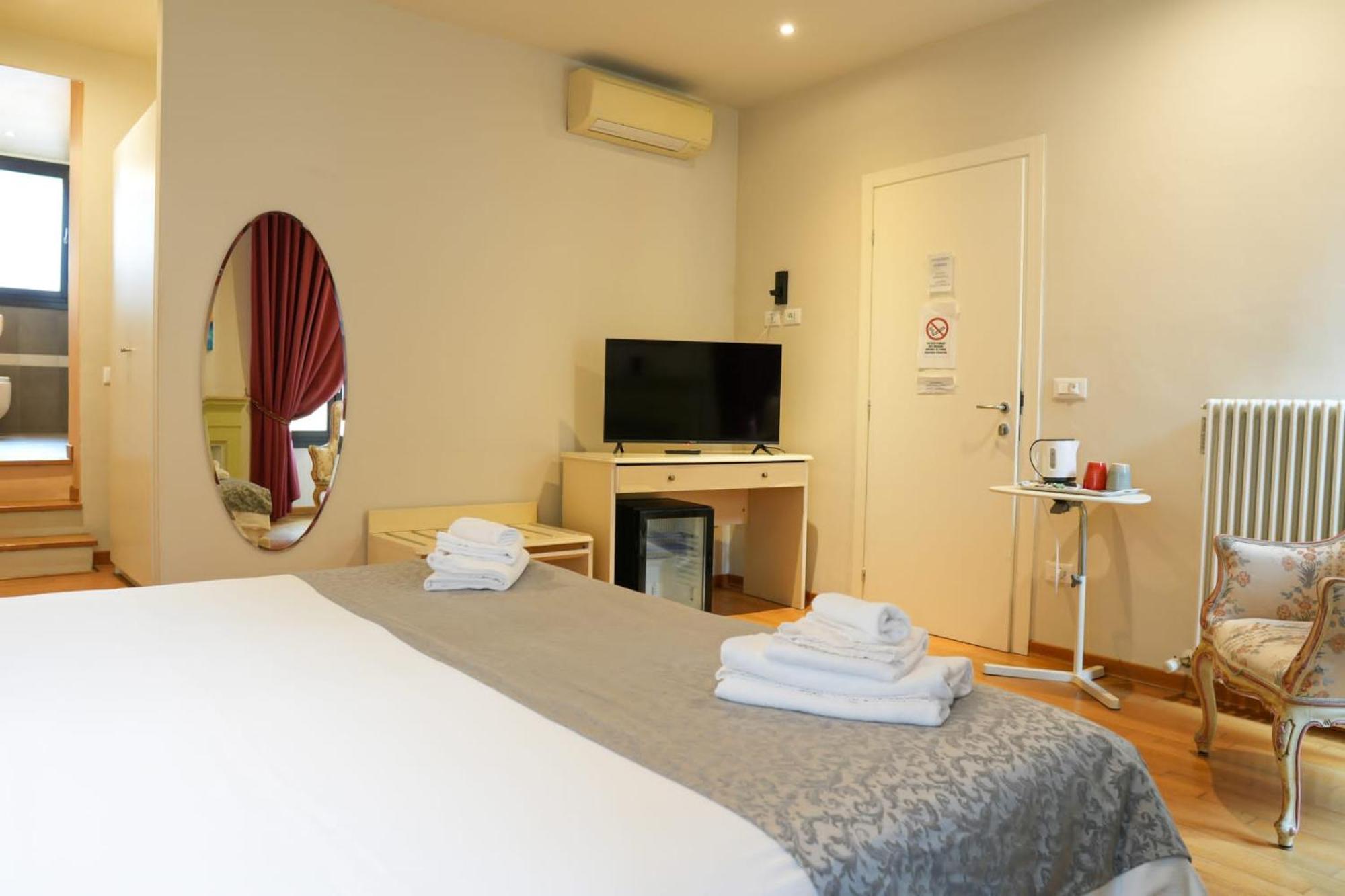 Honey Rooms Ferrara Zewnętrze zdjęcie