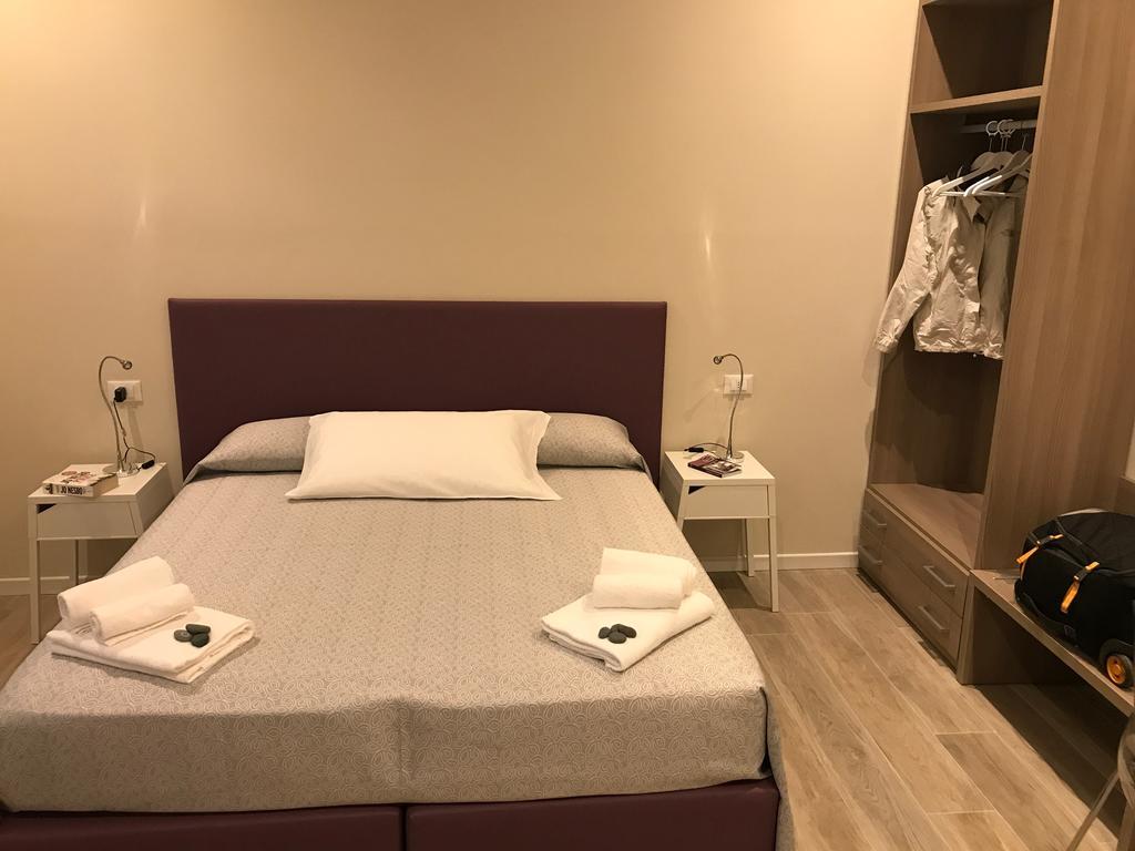 Honey Rooms Ferrara Zewnętrze zdjęcie